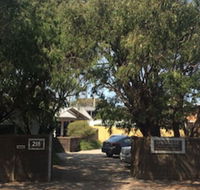 Springtide Studio Apartments - Queensland Tourism