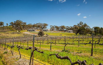 Neagles Retreat Villas - Queensland Tourism 1