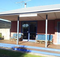Anglesea Backpackers - Queensland Tourism