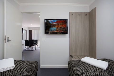 Hamilton Lonsdale Motel - Queensland Tourism 5