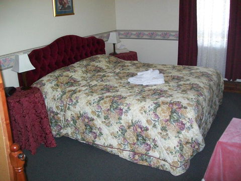 Benambra Bed & Breakfast - Queensland Tourism 2