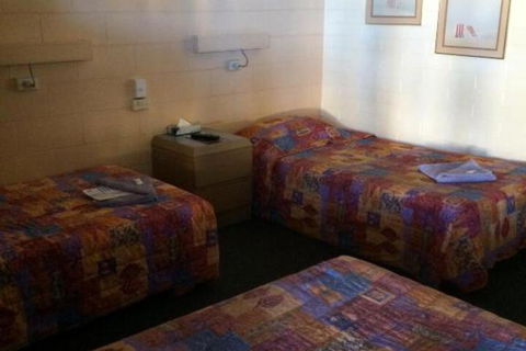 Burdekin Motor Inn - Queensland Tourism 5