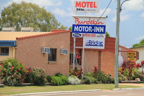 Burdekin Motor Inn - Queensland Tourism 6