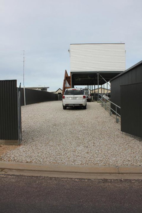 Beach House At Arno - QLD Tourism 3