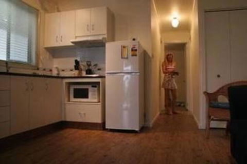 Bridport Bay Inn - QLD Tourism 3