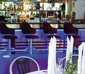 Hamilton Hotel - QLD Tourism 5