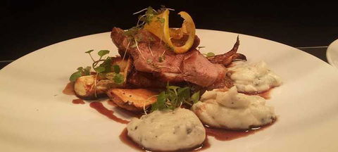 SEE Restaurant - QLD Tourism 1