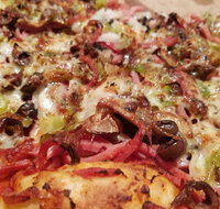 Sylvester Pizza - QLD Tourism