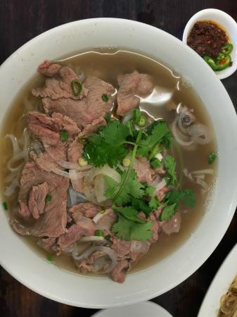 D & A Chinese & Vietnamese Restaurant - Queensland Tourism 0