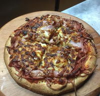 Numero Uno Pizza Parlour