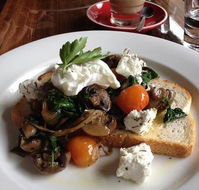 The Lower Deck Cafe - QLD Tourism