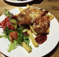 Commercial Hotel Yarraville - QLD Tourism