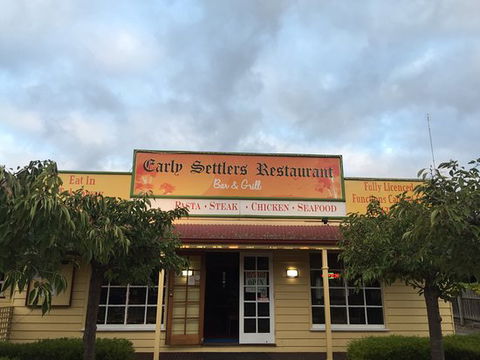 Early Settlers Restaurant - QLD Tourism 0