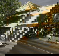 McGuires Bistro - Sherbourne Terrace - Queensland Tourism