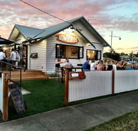 Bomboras - Queensland Tourism