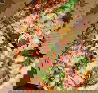 Ric's Pizza Bar - Queensland Tourism