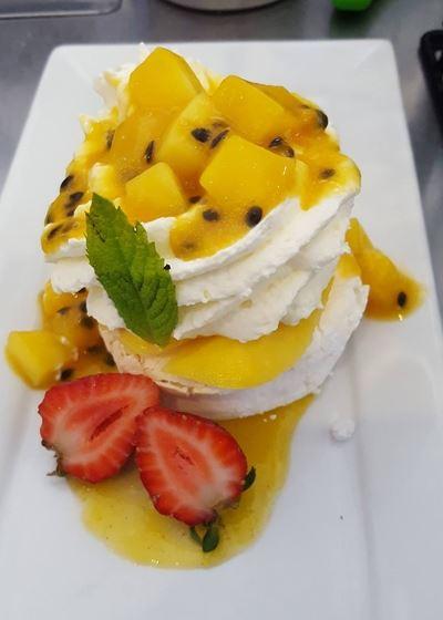 Lighthouse Beach Cafe - Queensland Tourism 2