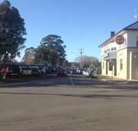 Longwarry Hotel - Queensland Tourism