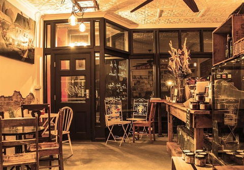 Blue Mist Cafe - Queensland Tourism 11