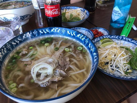 Pho Mumum - QLD Tourism 0