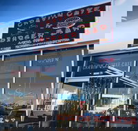 Cravin' Cafe  Burger Bar - Queensland Tourism