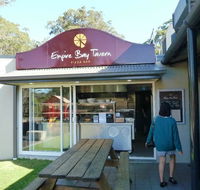 Empire Bay Tavern - QLD Tourism