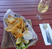 Ettalong Beach Hotel - Queensland Tourism
