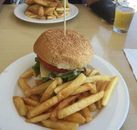 Crown Hotel Motel - Grafton Restaurant - Queensland Tourism