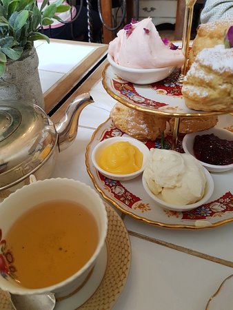 The Tea Salon - Queensland Tourism 0