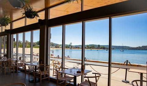The Box On The Water - Queensland Tourism 9