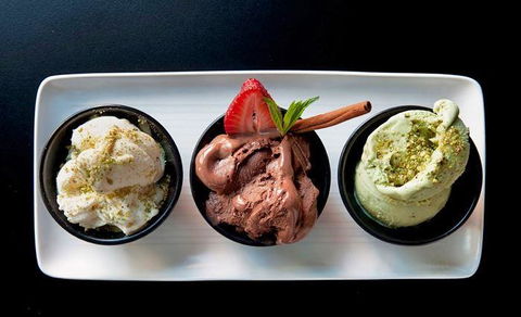 Zahli Restaurant - QLD Tourism 14
