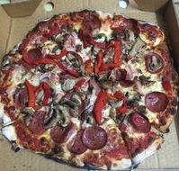 Little Joes Woodfired Pizza - QLD Tourism