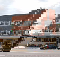 The Alpine Hotel Restaurant Cooma - Queensland Tourism