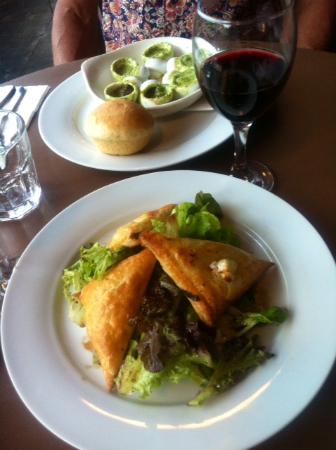 Che Bon Restaurant - QLD Tourism 0