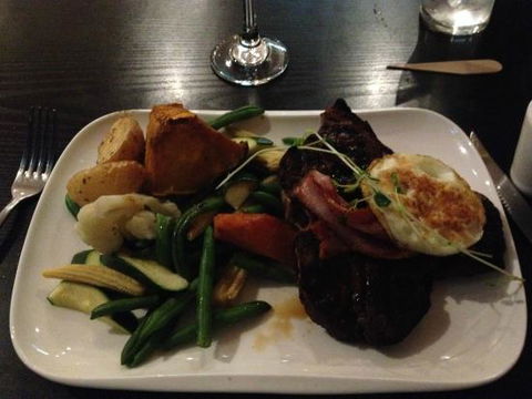 Moree Services Club - QLD Tourism 0