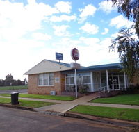 Goolgowi Ex- Servicemen's Memorial Club - Queensland Tourism