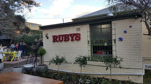 Ruby's Cafe & Gift Store - Queensland Tourism 0