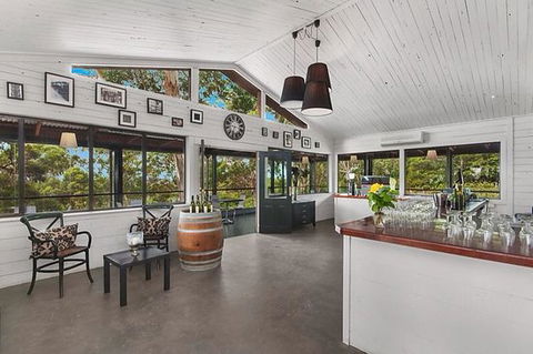 Wonganella Estate - Queensland Tourism 0
