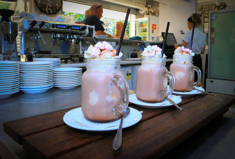 Arkarra Gardens Cafe And Restaurant - Queensland Tourism 0