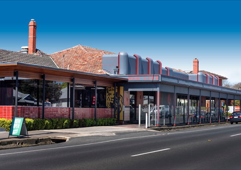 The Red Lion - QLD Tourism 1