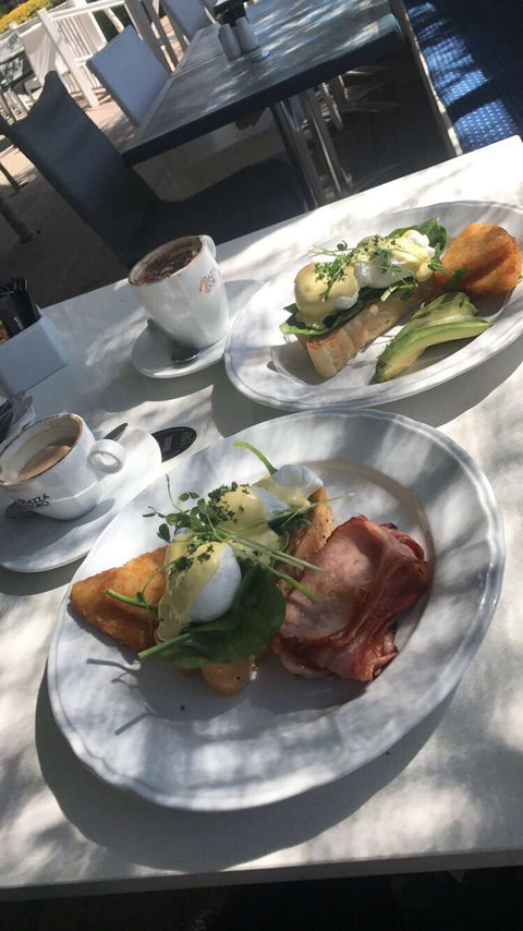 Cafe Bravo - Queensland Tourism 0