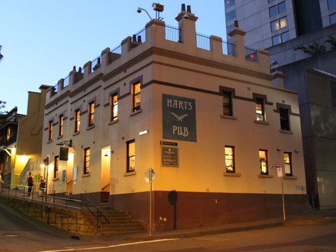 Harts Pub - Queensland Tourism 0