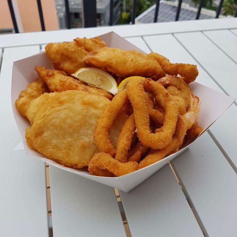 Whitsunday Seafood Bar - QLD Tourism 0