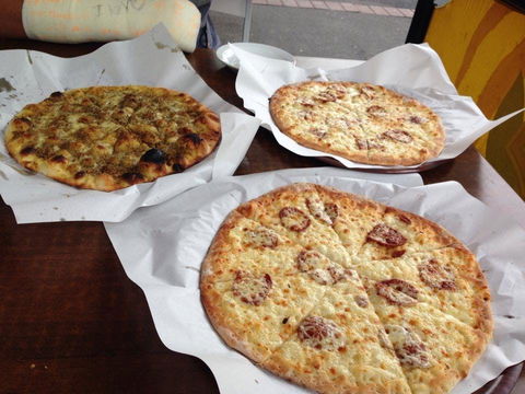 Zahra's Pizza And Munoosh - Queensland Tourism 0