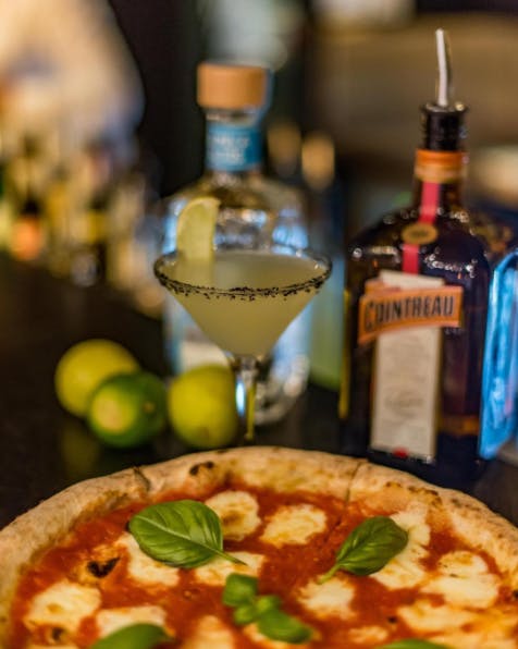 Pizzeria Violetta - Kenmore - Queensland Tourism 0