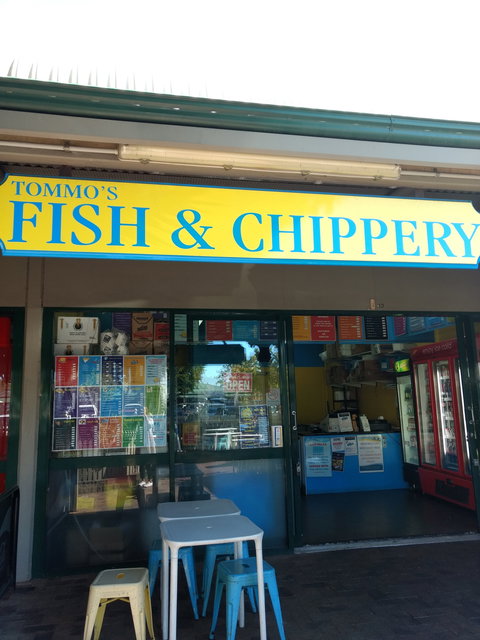 Tommo's Fish & Chippery - Queensland Tourism 0