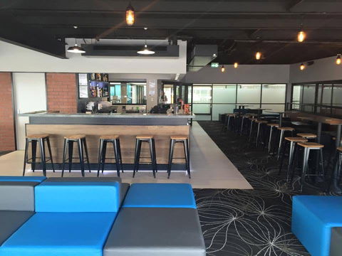 Grove Bar - Queensland Tourism 0