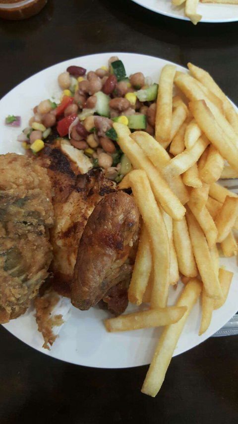 Noble Park Charcoal Chicken - Queensland Tourism 0