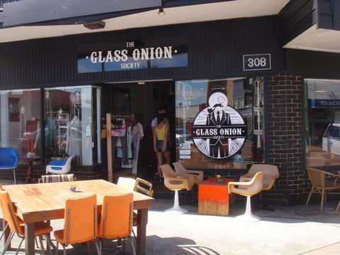 The Glass Onion Society - Queensland Tourism 0