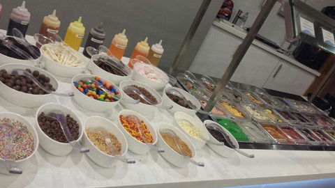Berryme Frozen Yogurt - Northbridge - QLD Tourism 0